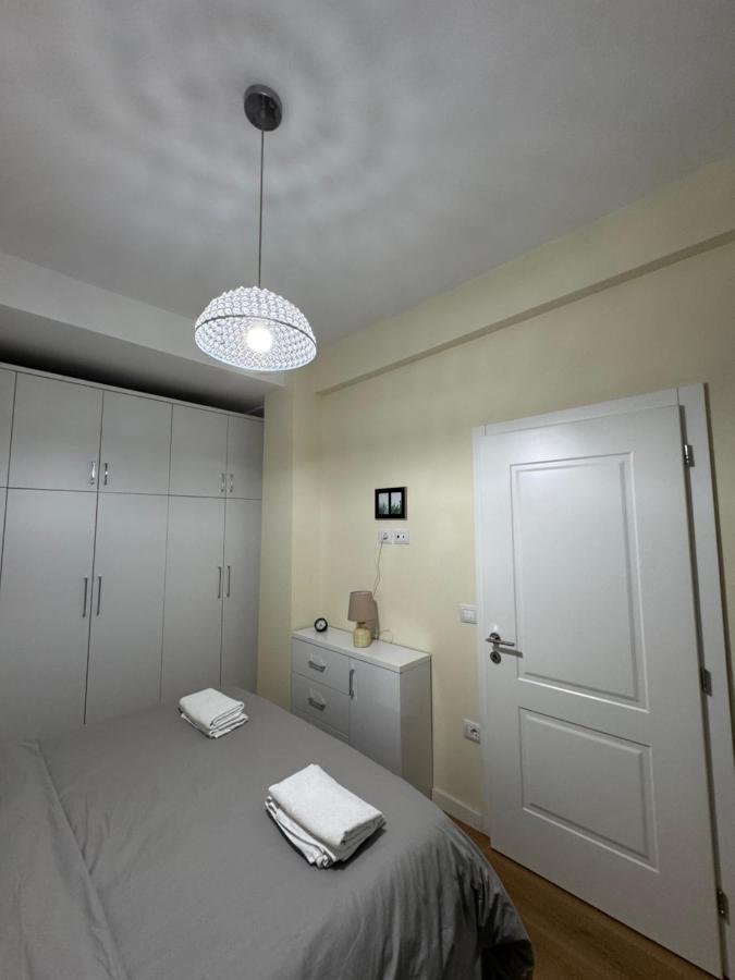 Altair Apartment Тирана Экстерьер фото